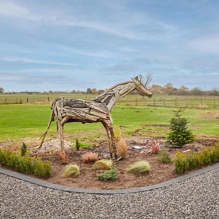 Host & Stay - The Stables Yarm Exteriör bild