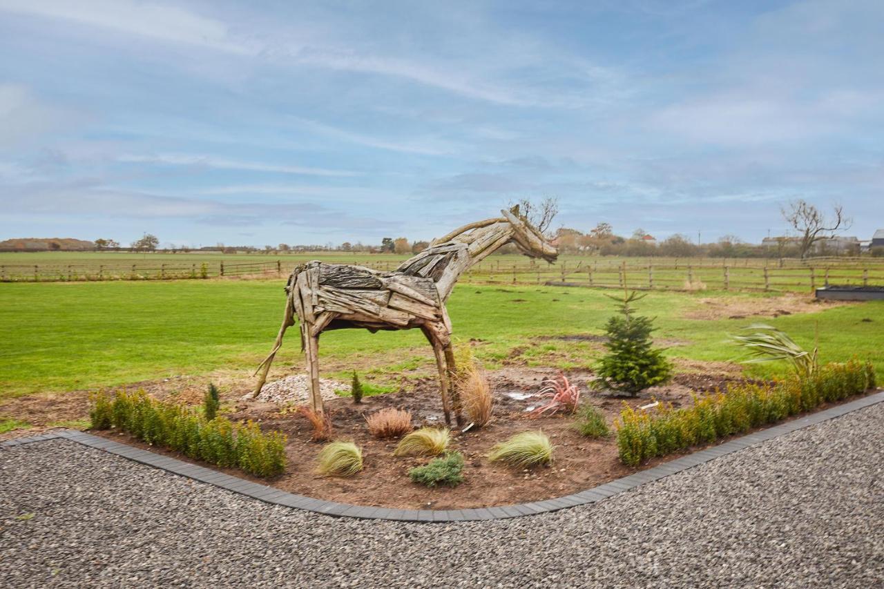 Host & Stay - The Stables Yarm Exteriör bild